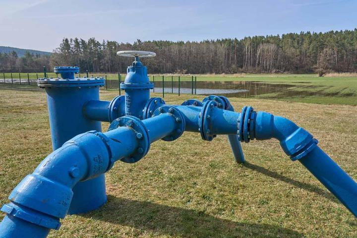 Installation de pompe à eau